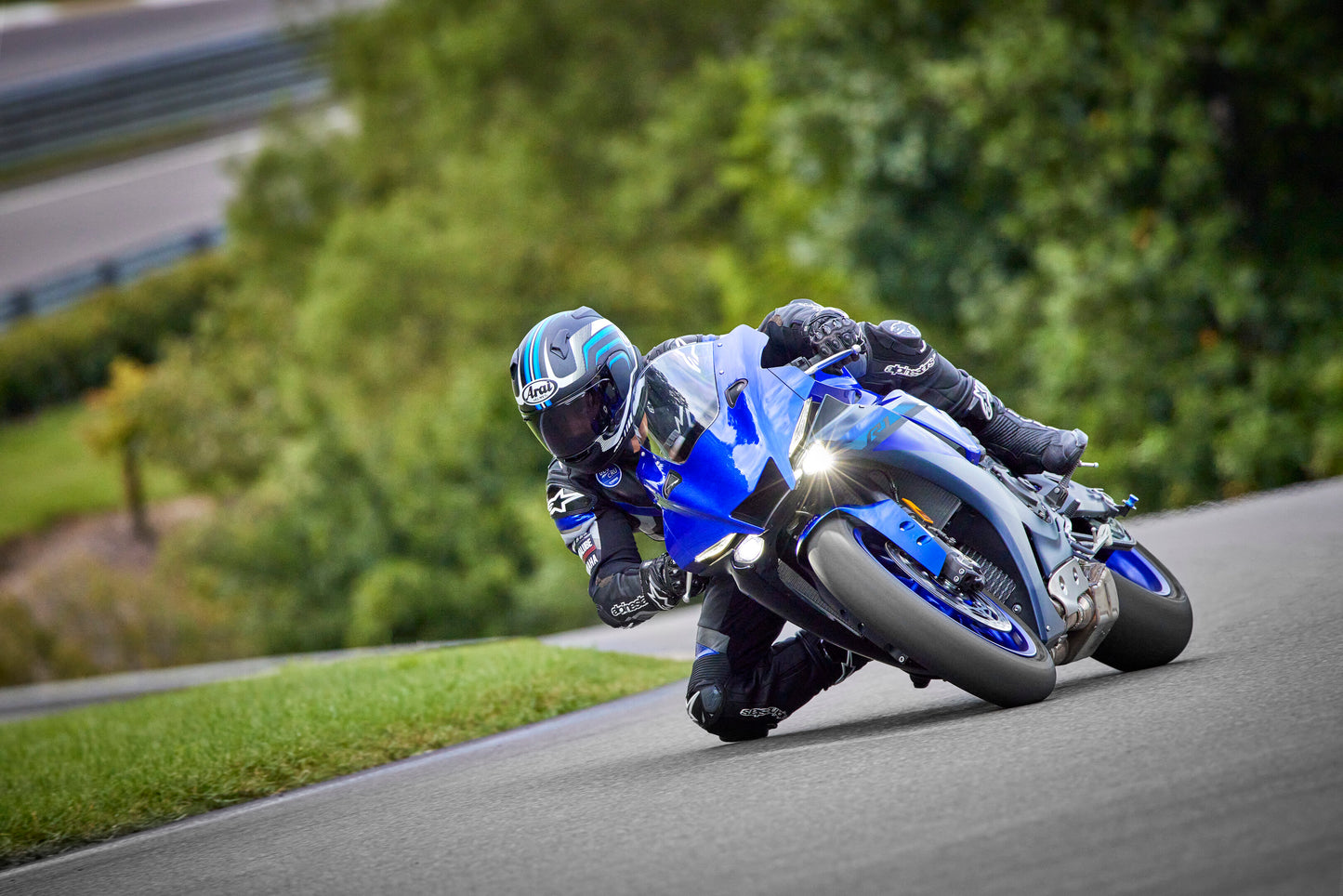 2024 Yamaha YZF-R1