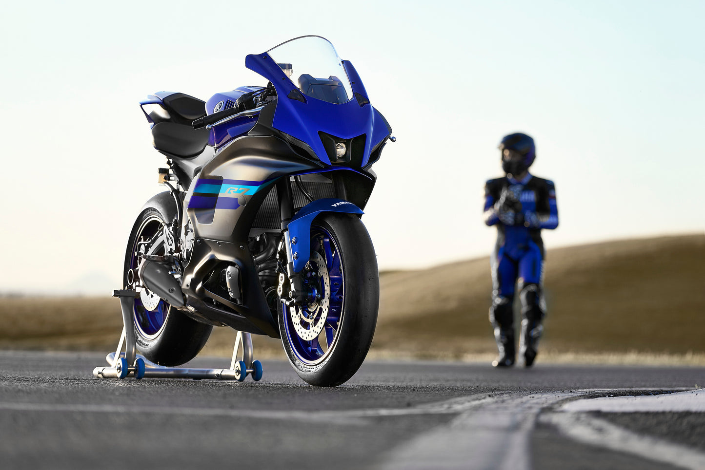 2024 Yamaha YZF-R7LA