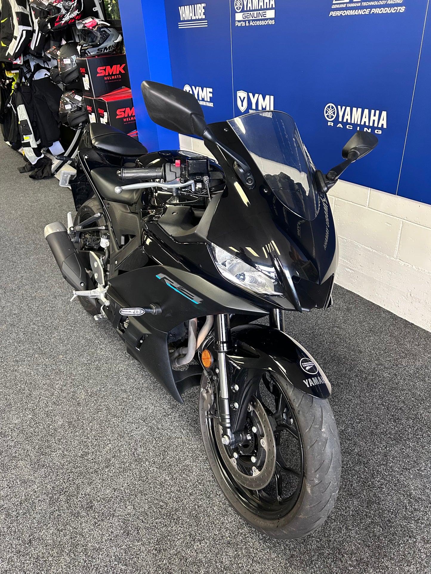 2023 YAMAHA YZF-R3