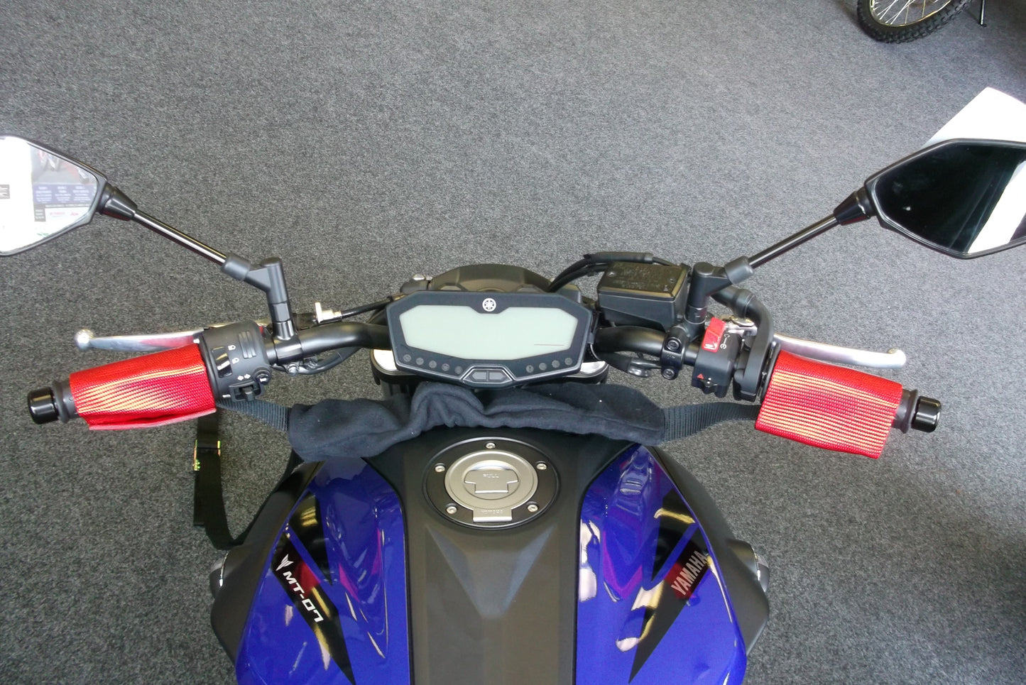 Motorcycle Tie Downs/Handlebar Harness