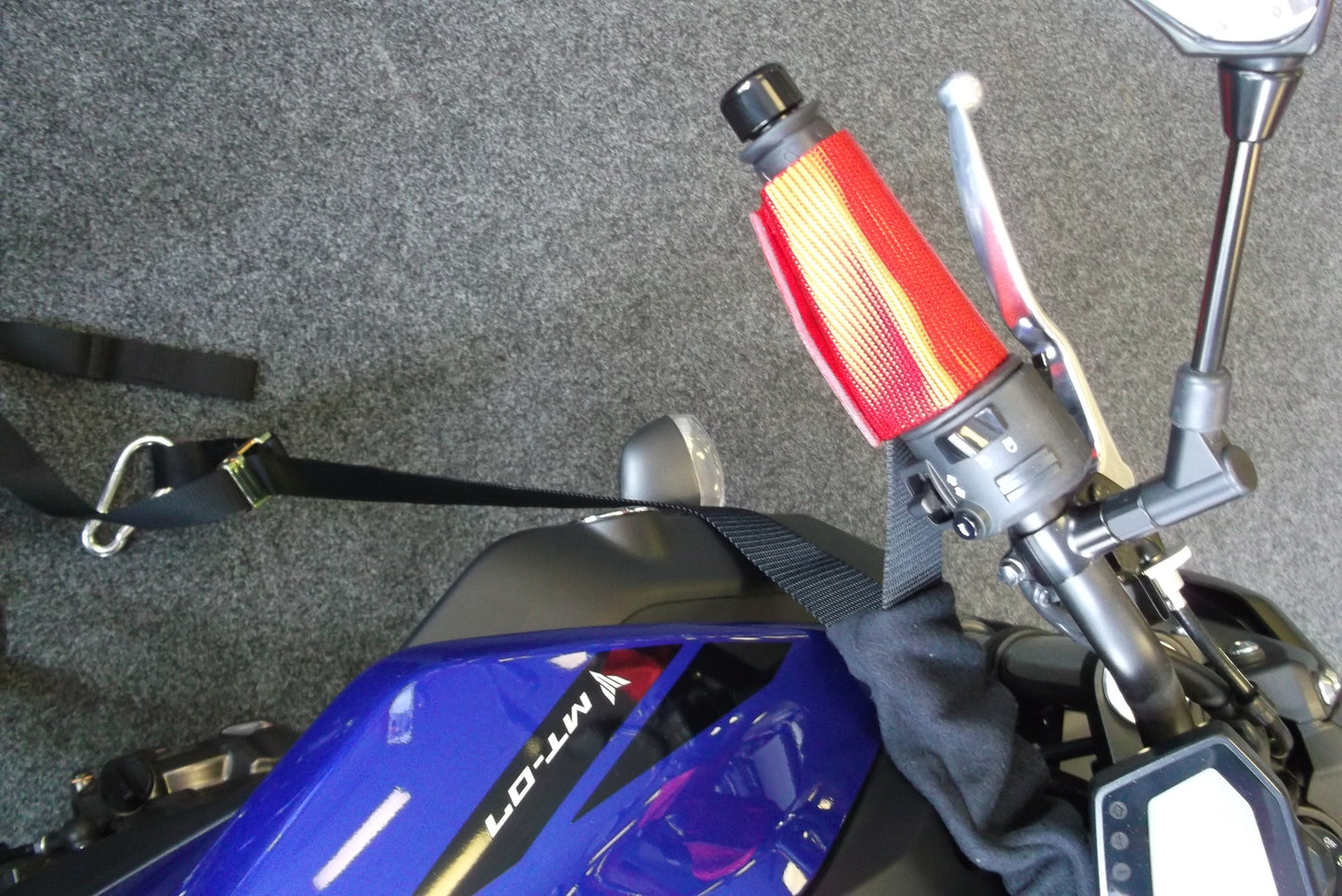 Motorcycle Tie Downs/Handlebar Harness