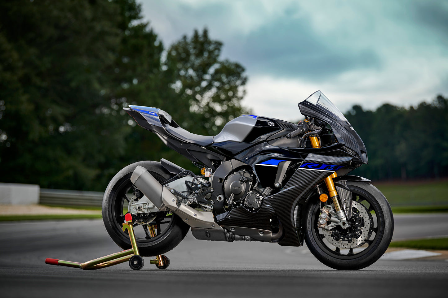 2024 Yamaha YZF-R1M