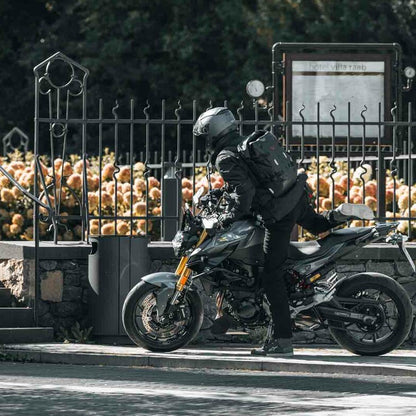 SW MOTECH BACKPACK DAILY WATERPROOF 22L BLACK