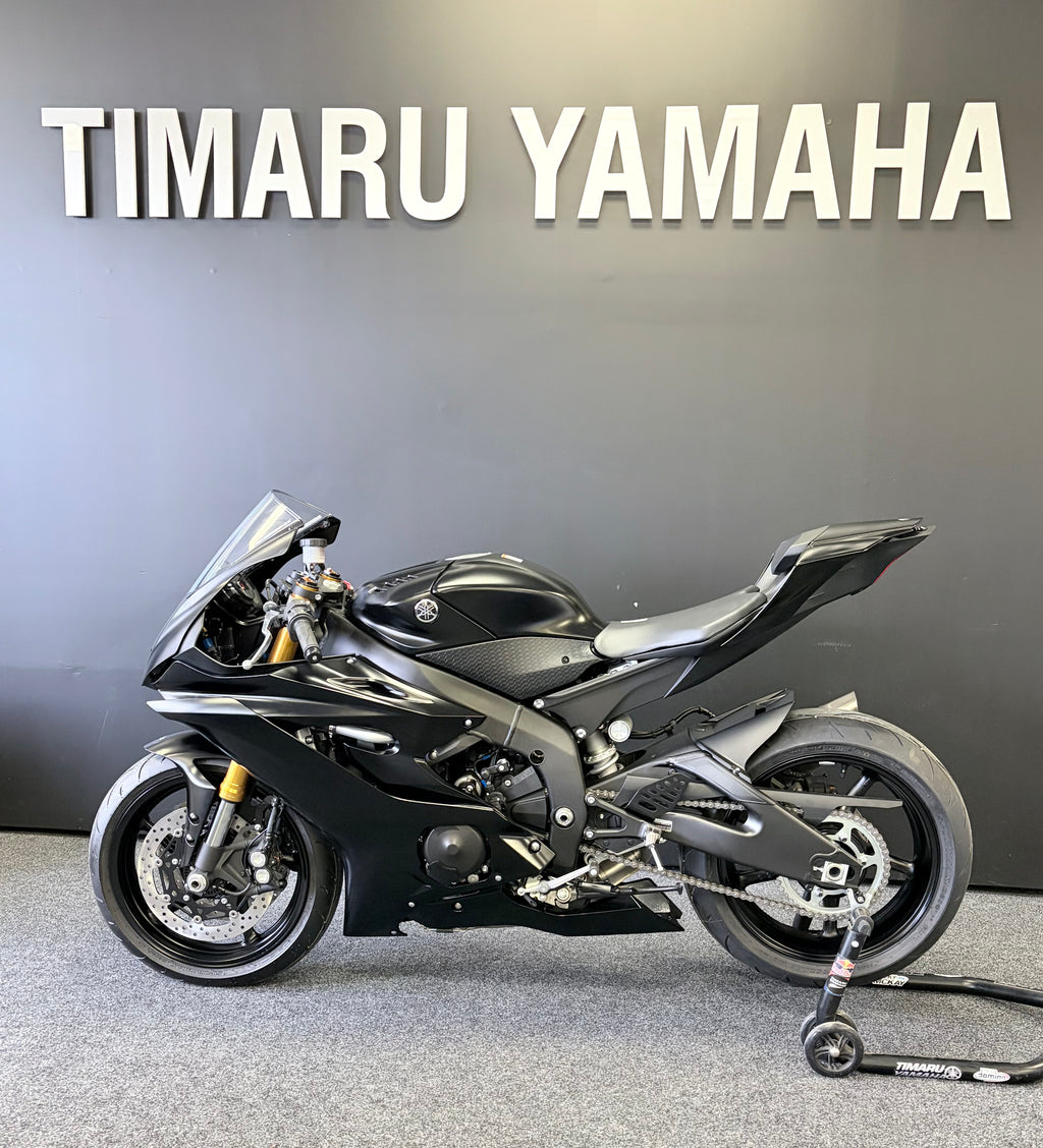 2022 Yamaha YZF-R6 Race