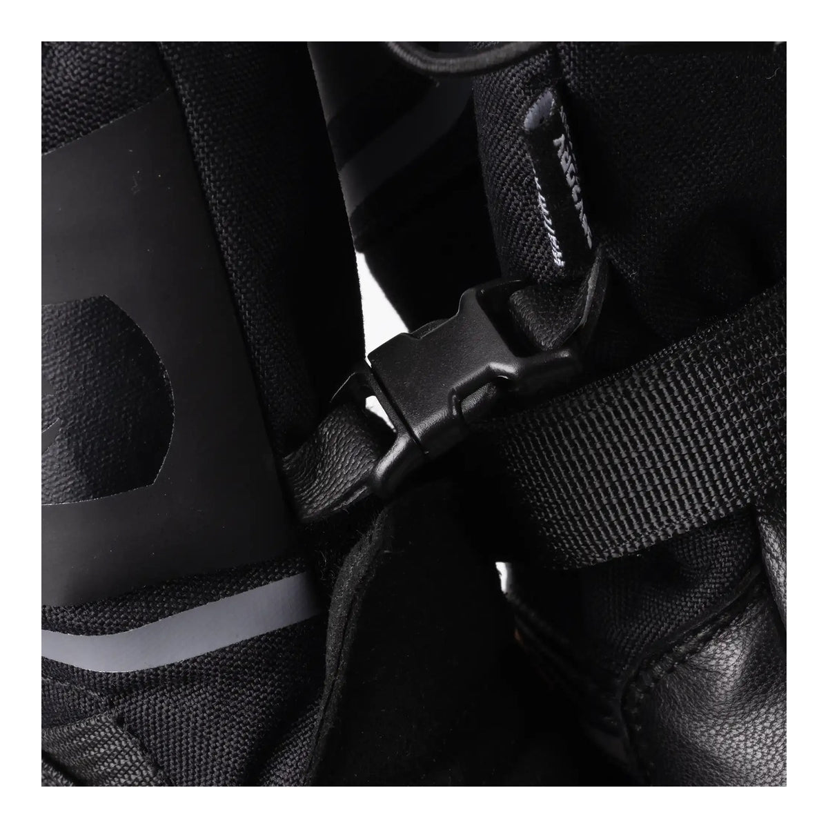Oxford Montreal 5.0 Dry2Dry Glove - Stealth Black