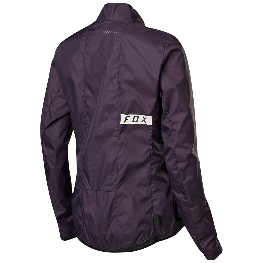 Attack wind outlet jacket