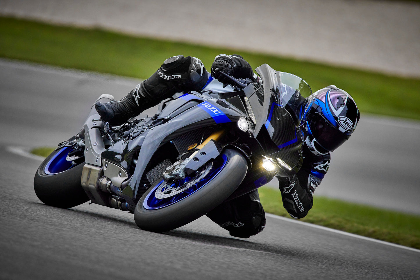 2023 Yamaha YZF-R1M