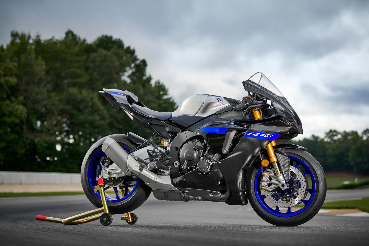 2023 Yamaha YZF-R1M